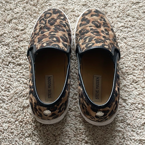 Steve Madden Cheetah Slip Ons - Picture 4 of 4